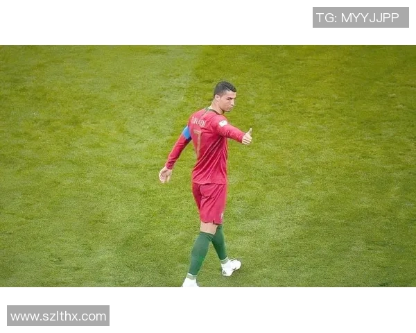 足球世界杯传奇球星经典瞬间回顾与动作为主题的精彩集锦